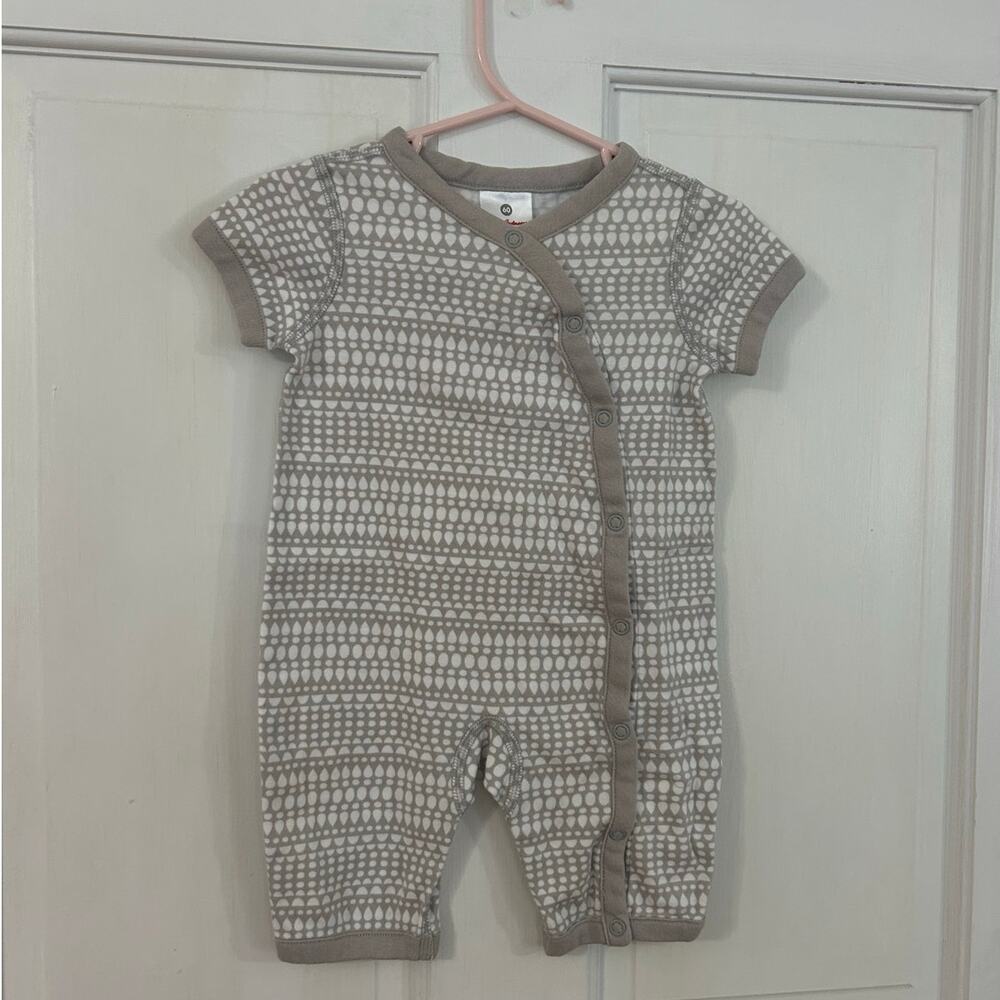 Hanna Andersson 3-6 Month Romper Gray and White Polka Dots Stripes
